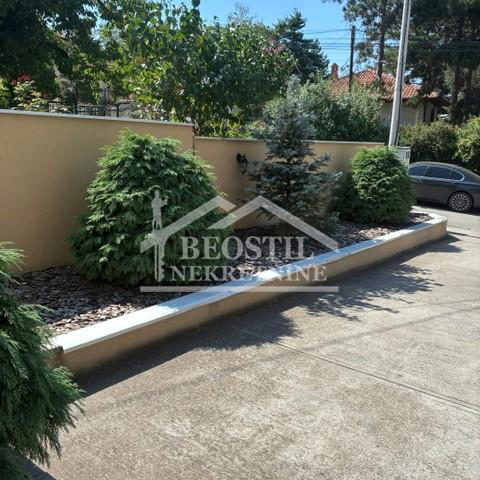 Lokal Prodaja Smederevo  93 m2