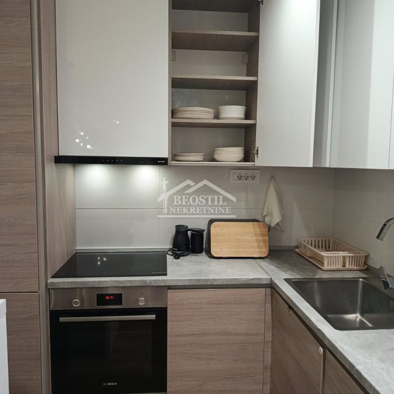 Stan Izdavanje Beograd Retenzija 80 m2