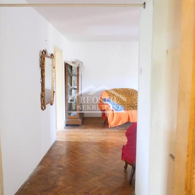 Petosoban stan na prodaju, Pravni Fakultet – Vračar, Beograd, 111m², 399.000 €