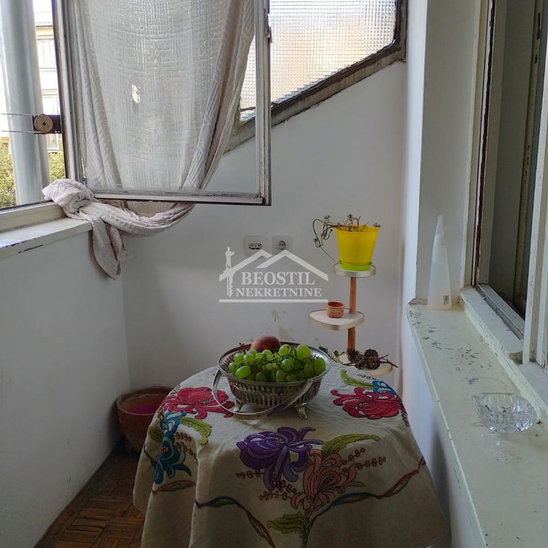 Stan Prodaja Beograd Pravni Fakultet - Vračar 111 m2