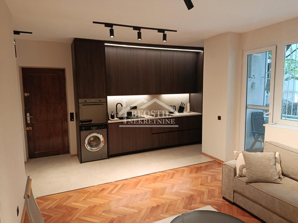 Stan Izdavanje Beograd Dorćol 77 m2