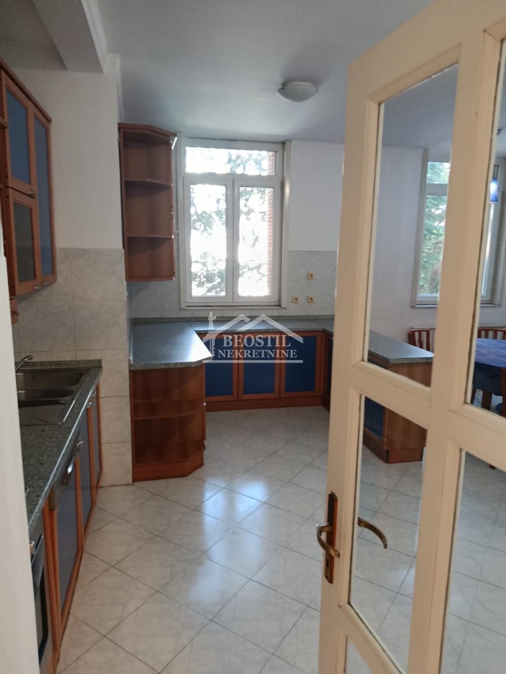 132025796_11_20260914093906 Četvorosoban stan za izdavanje, FON, Beograd, 161m², 1.400 €/mes