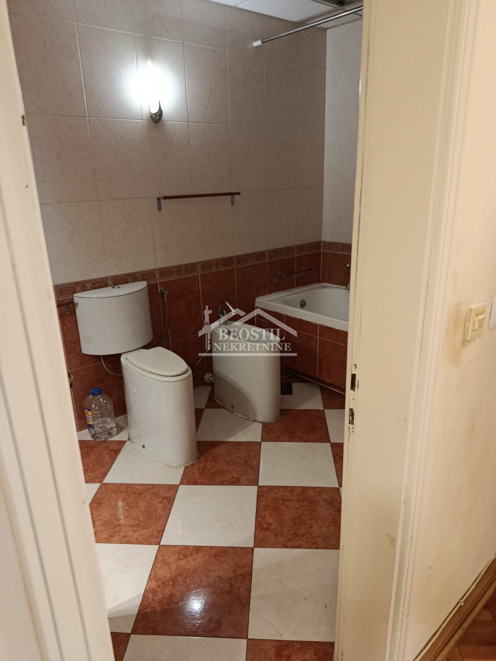 132025796_12_20260914093913 Četvorosoban stan za izdavanje, FON, Beograd, 161m², 1.400 €/mes