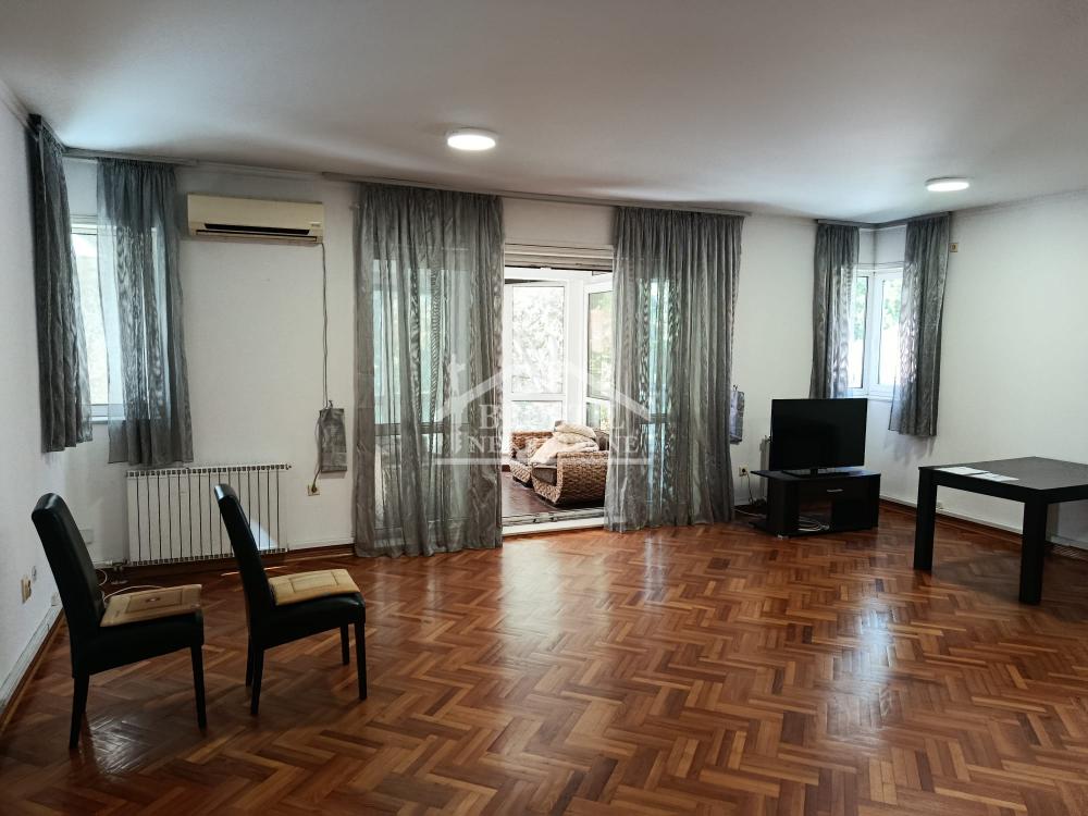 Stan Izdavanje Beograd Stan Izdavanje Beograd FON 161 m2