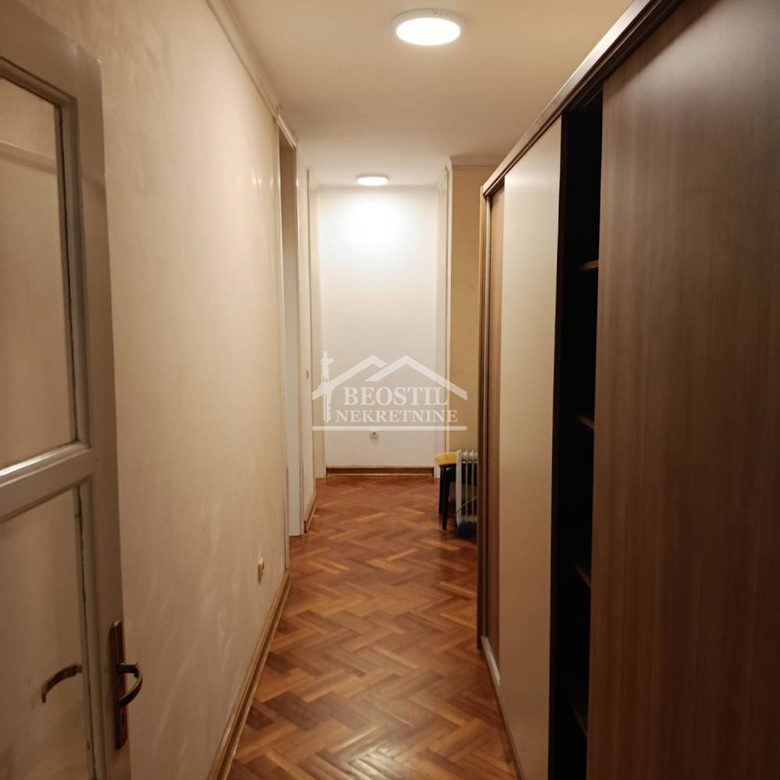 Stan Izdavanje Beograd FON 161 m2