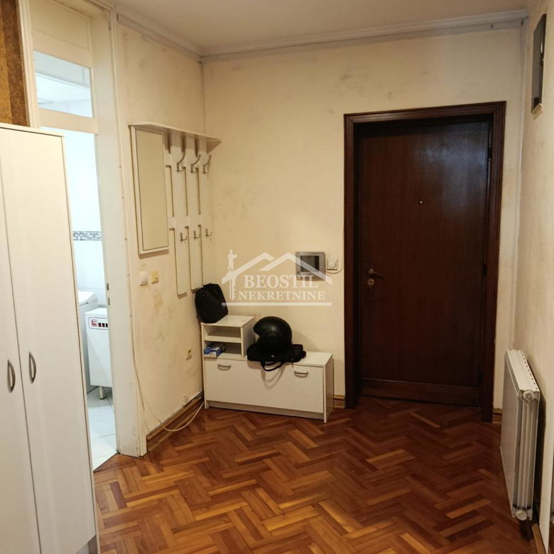Stan Izdavanje Beograd FON 161 m2