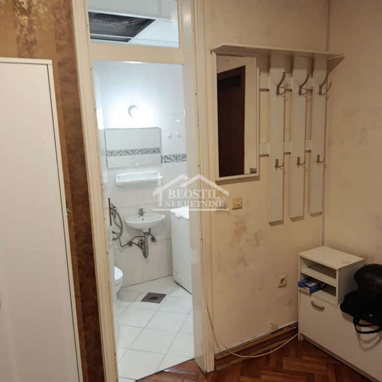 Stan Izdavanje Beograd FON 161 m2