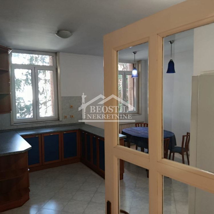 Stan Izdavanje Beograd FON 161 m2