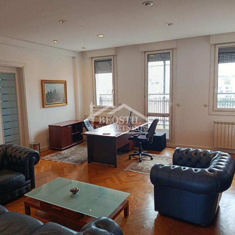 Višesoban stan za izdavanje, Botanička Bašta, Beograd, 370m², 2.900 €/mes
