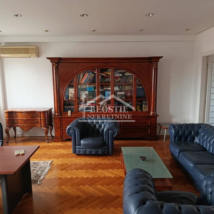 Višesoban stan za izdavanje, Botanička Bašta, Beograd, 370m², 2.900 €/mes