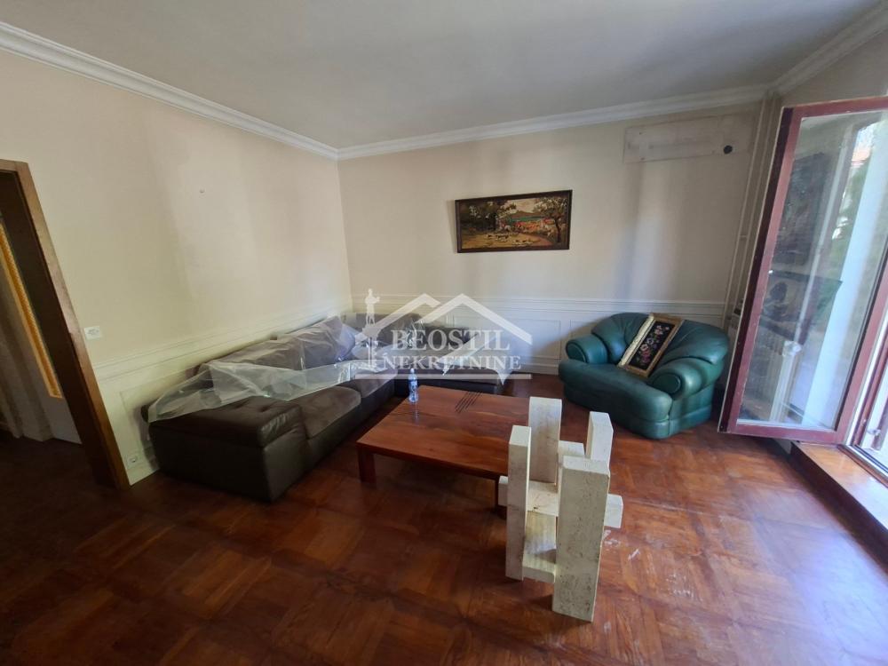 Kuća Prodaja Stara Pazova Kuća Prodaja Stara Pazova 320 m2