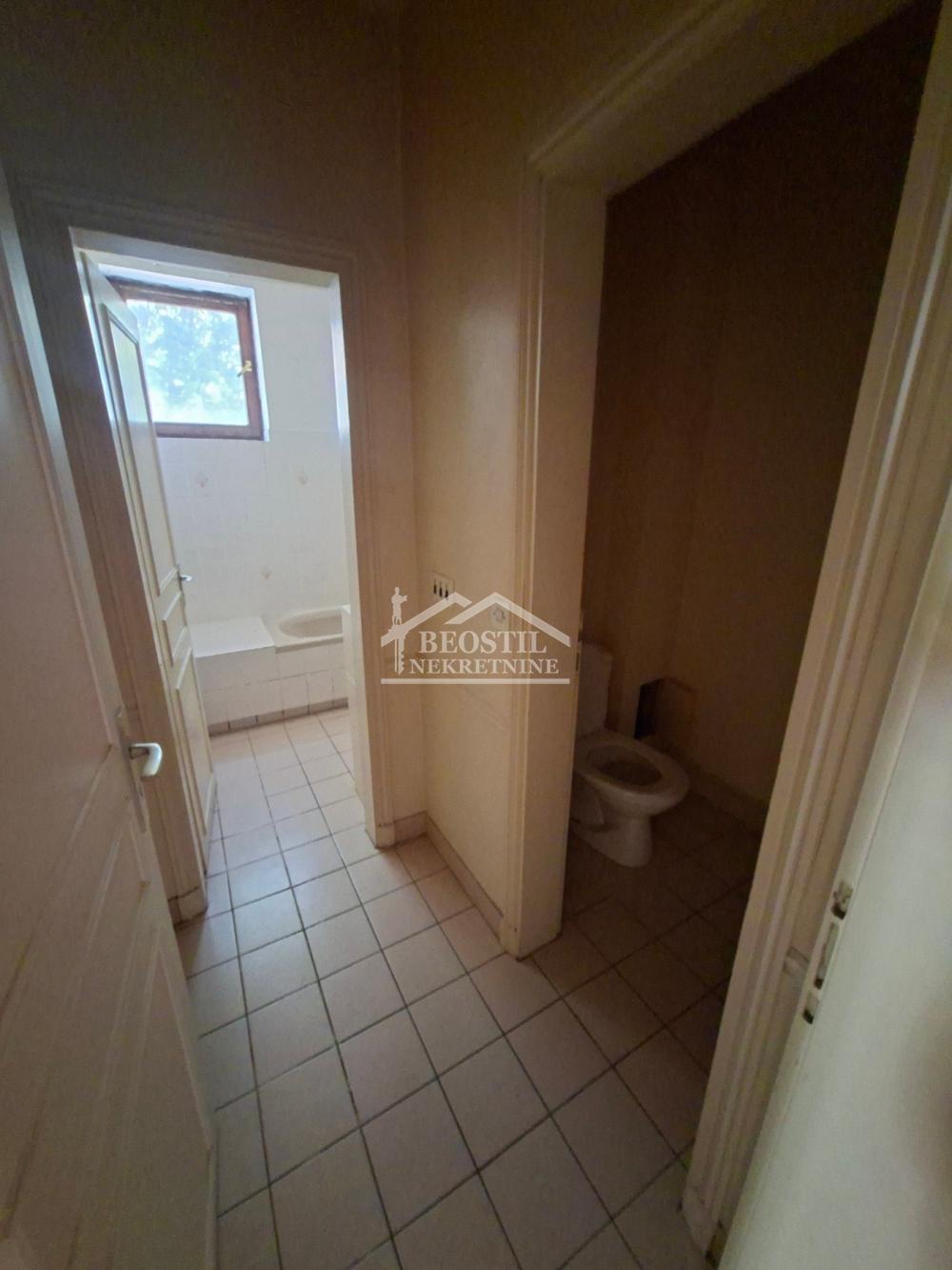 132025806_13_20260914161400 Kuća na prodaju, Nova Pazova, Stara Pazova, 320m², 265.000 €