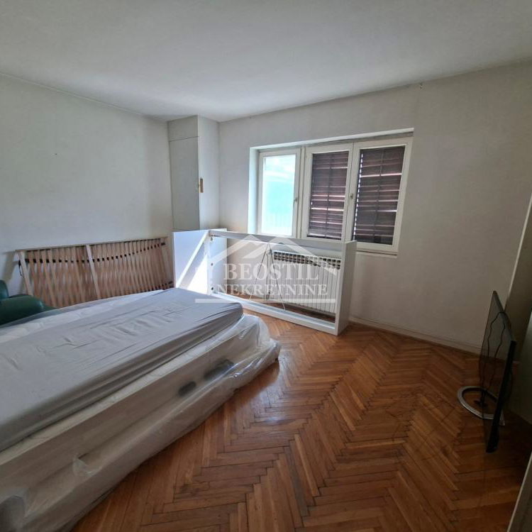 Kuća na prodaju, Nova Pazova, Stara Pazova, 320m², 265.000 €