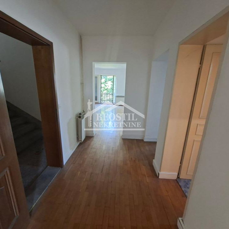 Kuća na prodaju, Nova Pazova, Stara Pazova, 320m², 265.000 €
