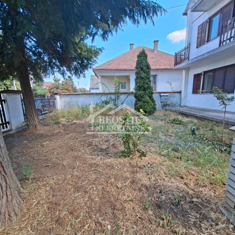 Kuća Prodaja Stara Pazova  320 m2