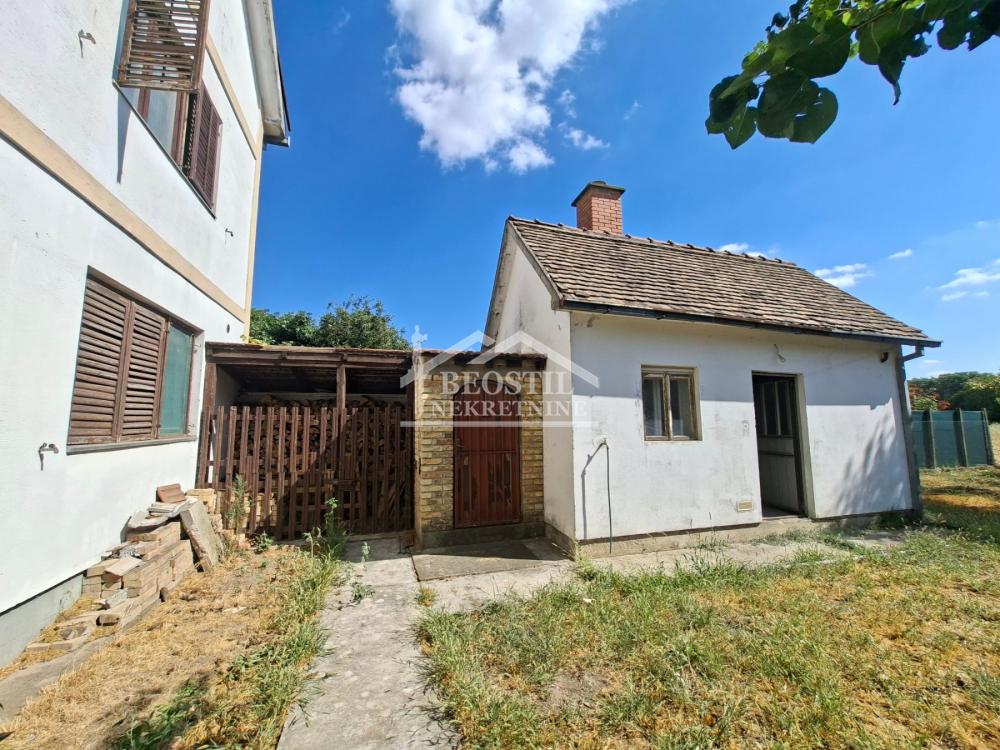 Kuća Prodaja Stara Pazova Kuća Prodaja Stara Pazova 320 m2