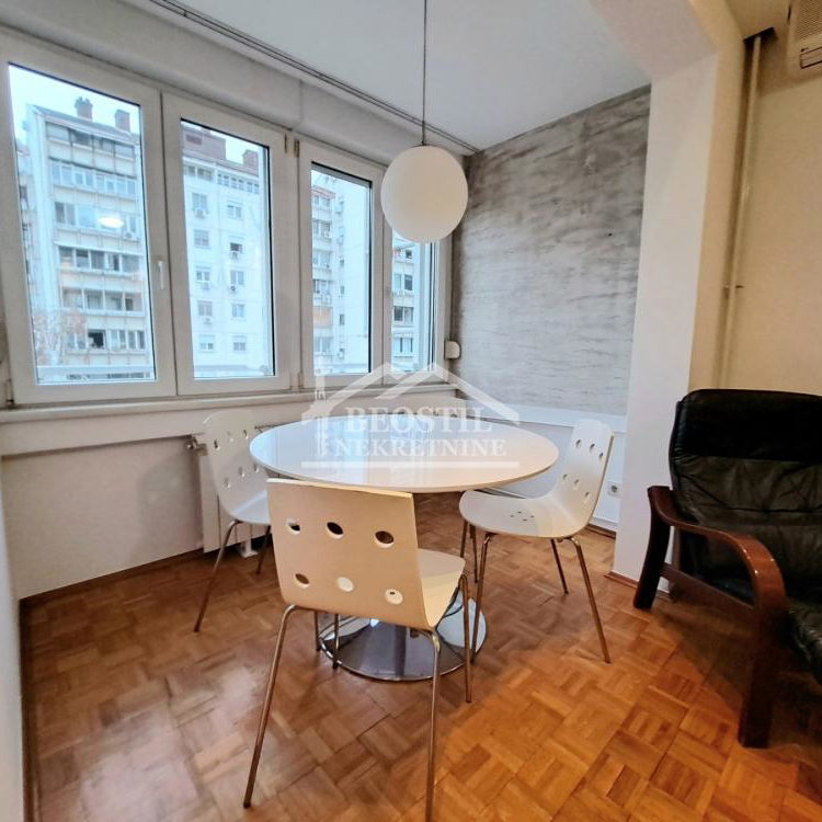 Dvoiposoban stan na prodaju, Blok 71, Beograd, 61m², 229.000 €