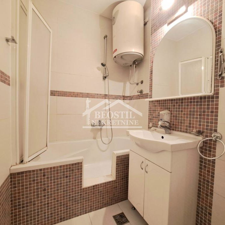 Dvoiposoban stan na prodaju, Blok 71, Beograd, 61m², 229.000 €