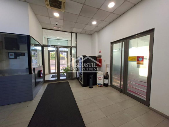Lokal Izdavanje Beograd Bežanijska Kosa 1 330 m2