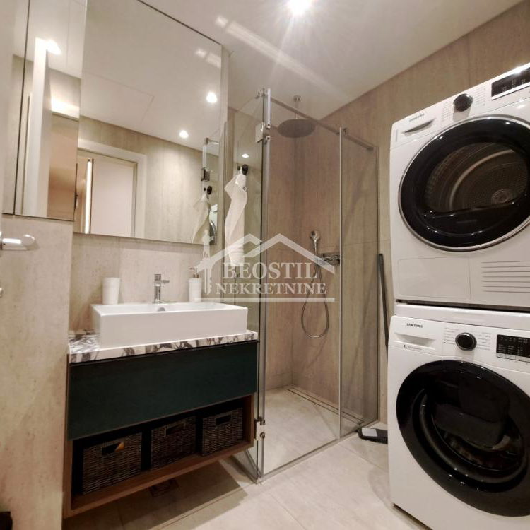 Trosoban stan za izdavanje, Centar, Beograd, 88m², 2.000 €/mes