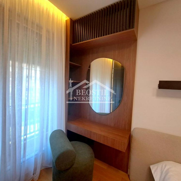 Trosoban stan za izdavanje, Centar, Beograd, 88m², 2.000 €/mes
