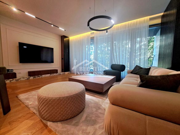 Stan Izdavanje Beograd Centar (Vračar) 88 m2