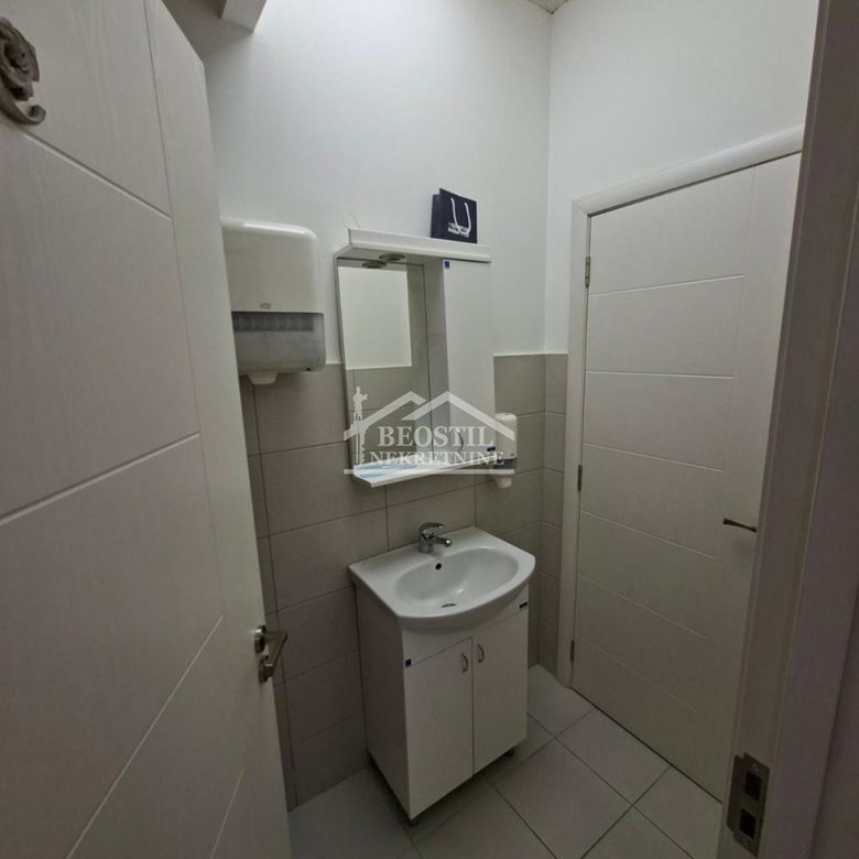 Lokal na prodaju, Blok 44 TC Piramida, Beograd, 283m², 650.000 €