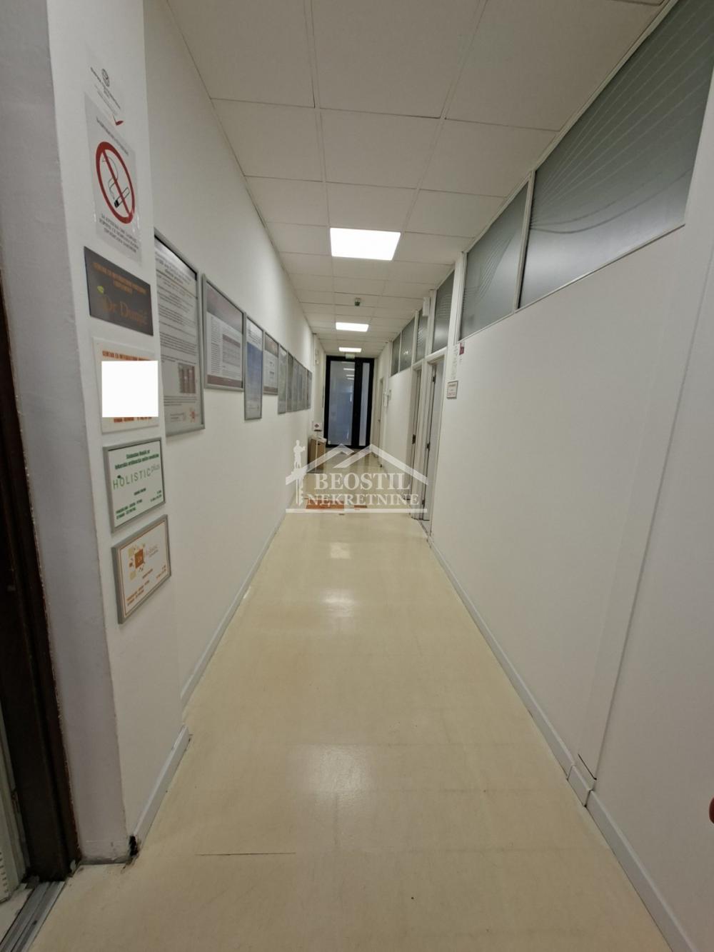 132025848_20_20260921172932 Lokal na prodaju, Blok 44 TC Piramida, Beograd, 283m², 650.000 €
