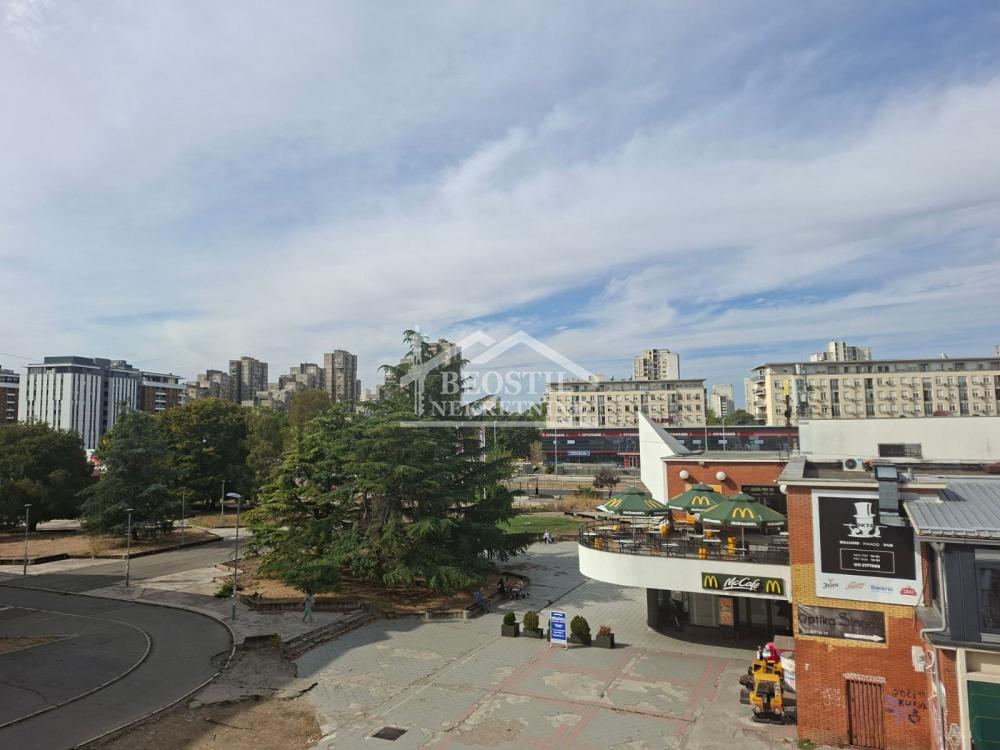132025848_2_20260921172757 Lokal na prodaju, Blok 44 TC Piramida, Beograd, 283m², 650.000 €