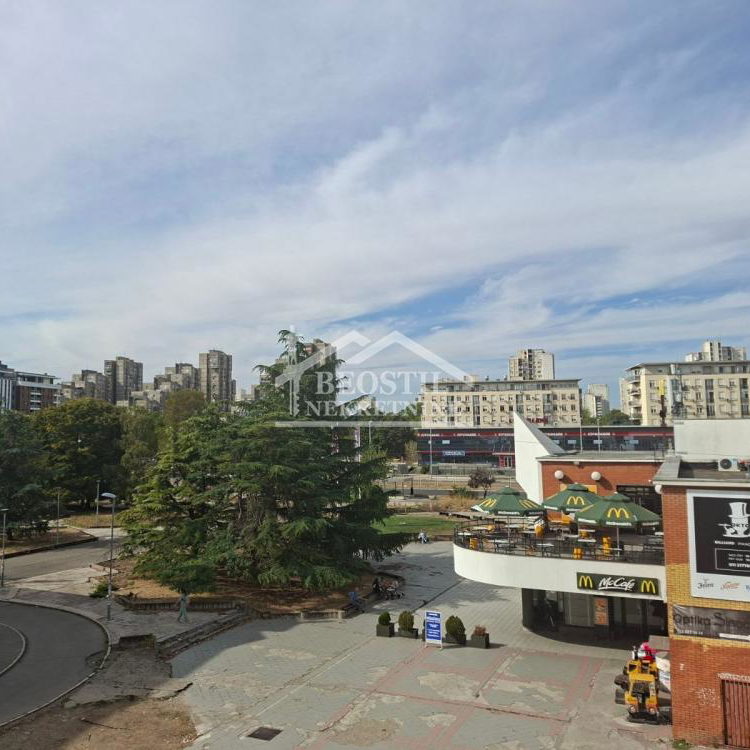 Lokal na prodaju, Blok 44 TC Piramida, Beograd, 283m², 650.000 €