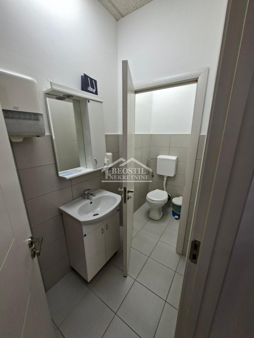 132025848_3_20260921172758 Lokal na prodaju, Blok 44 TC Piramida, Beograd, 283m², 650.000 €