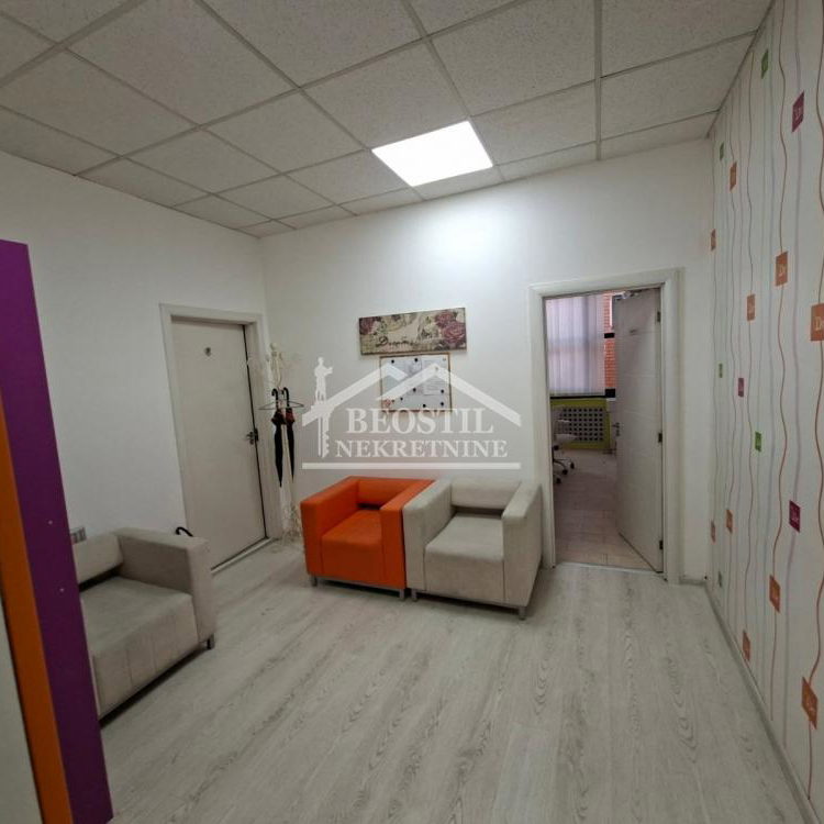 Lokal Prodaja Beograd Blok 44 TC Piramida 283 m2