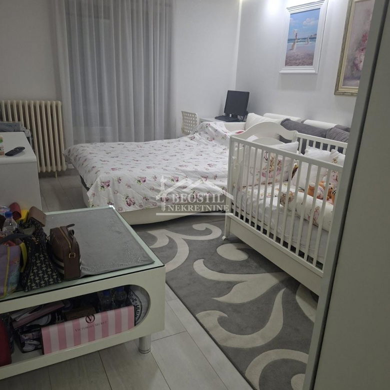 Stan Prodaja Beograd Bežanijska Kosa 2 81 m2