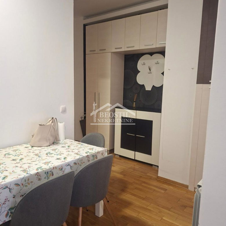 Stan Prodaja Beograd Denkova Bašta 43 m2