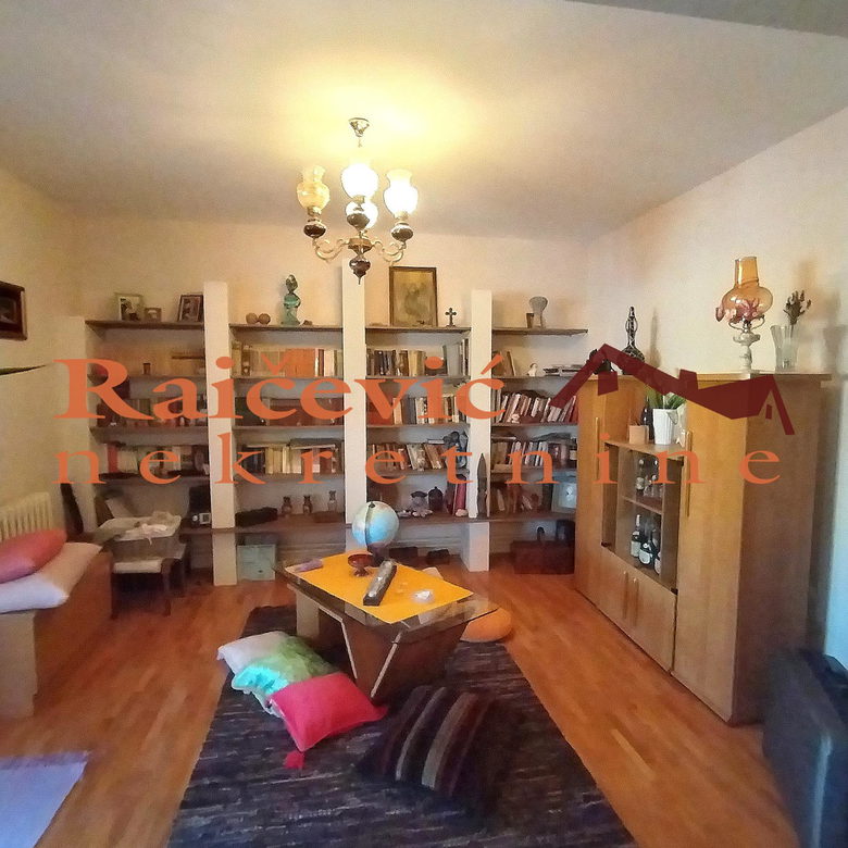 Kuća Prodaja Beograd Vrčin 354 m2