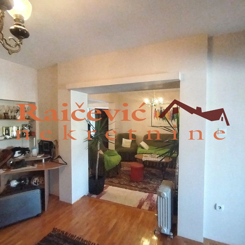 Kuća Prodaja Beograd Vrčin 354 m2