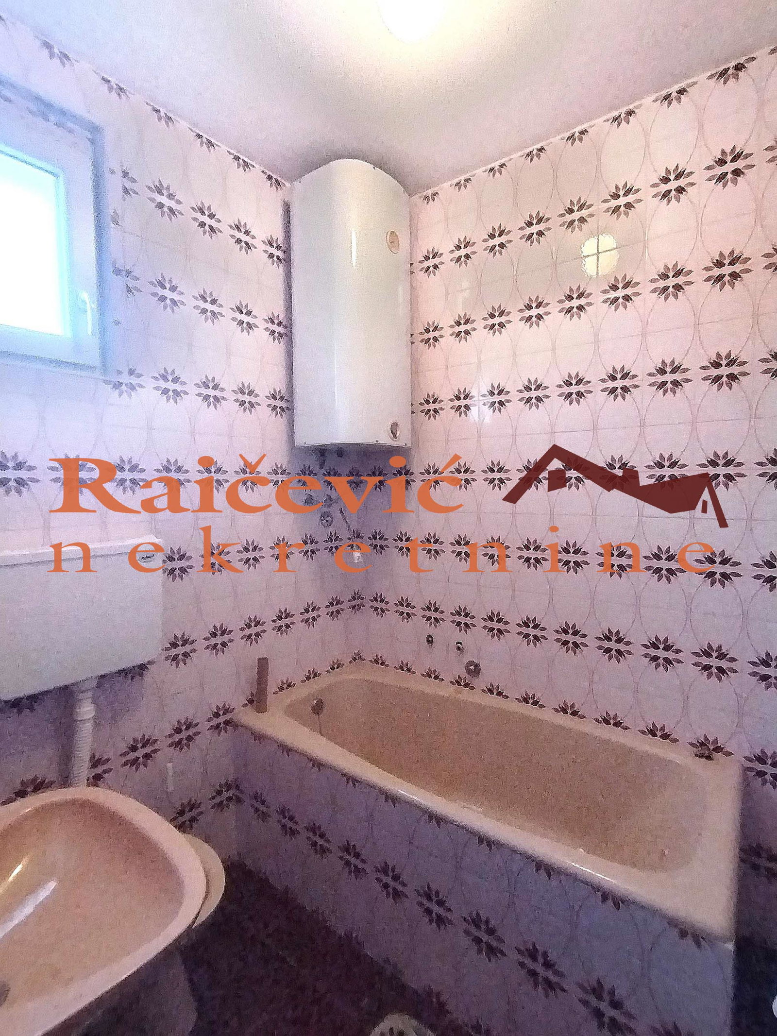 134323 Kuća Prodaja Beograd Vrčin 354 m2