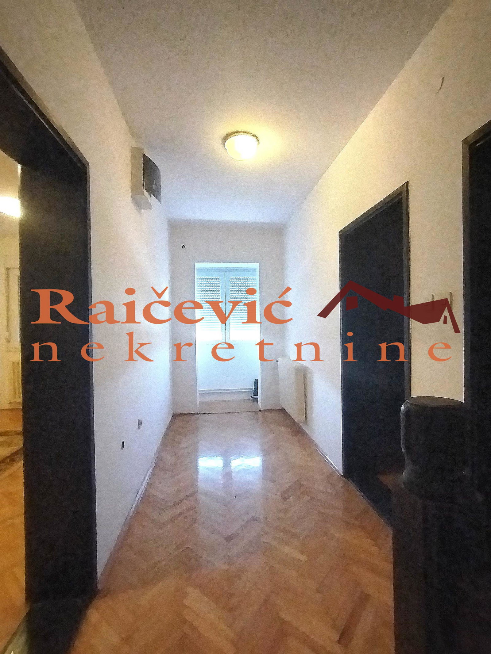 134324 Kuća na prodaju, Vrčin, Beograd, 354m², 280.000 €