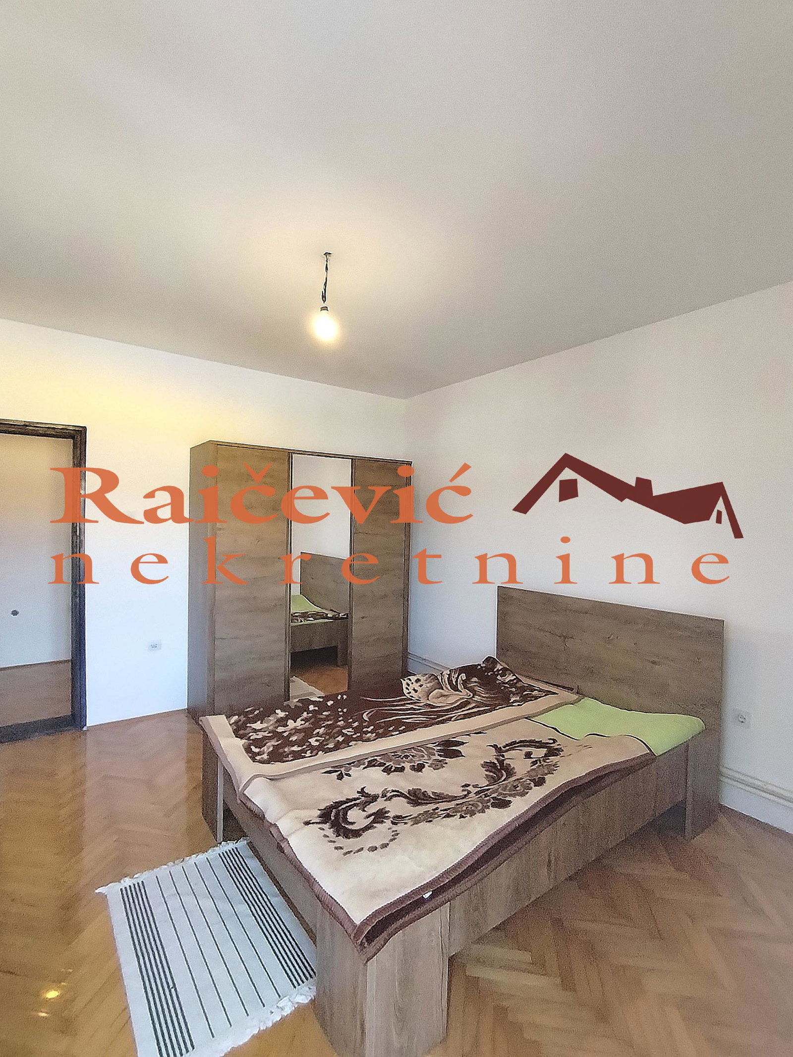 134326 Kuća na prodaju, Vrčin, Beograd, 354m², 280.000 €