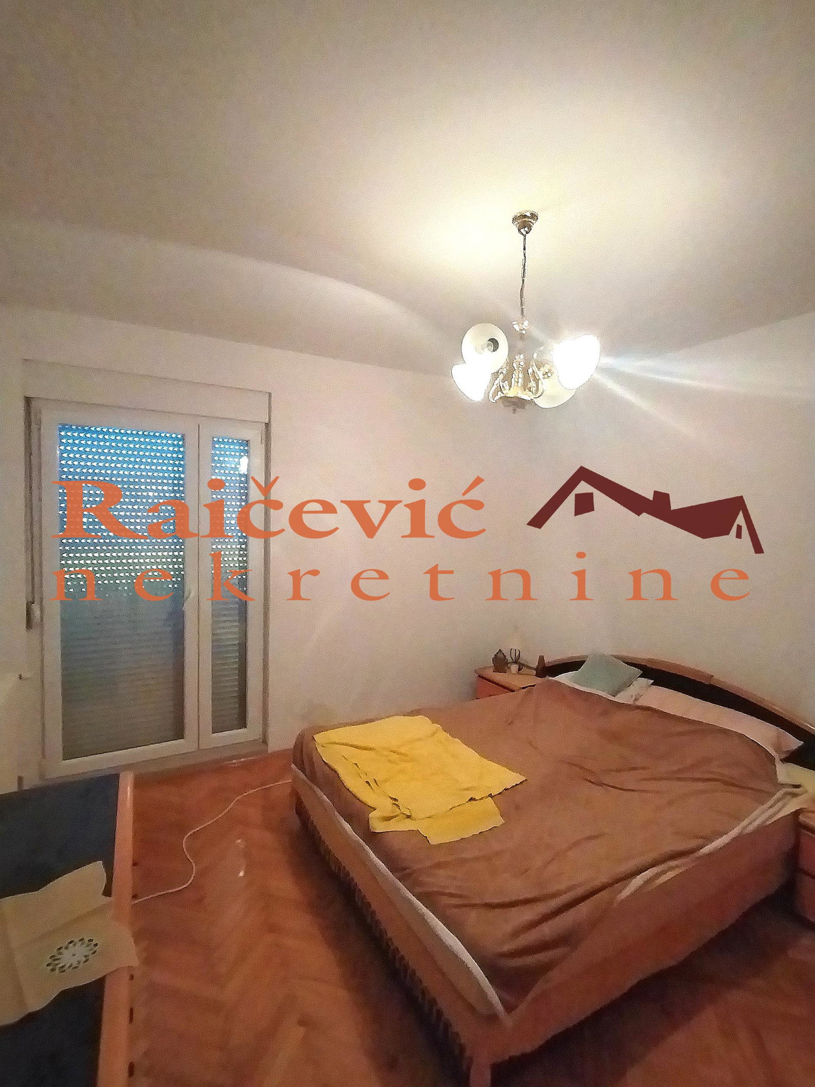 134327 Kuća na prodaju, Vrčin, Beograd, 354m², 280.000 €