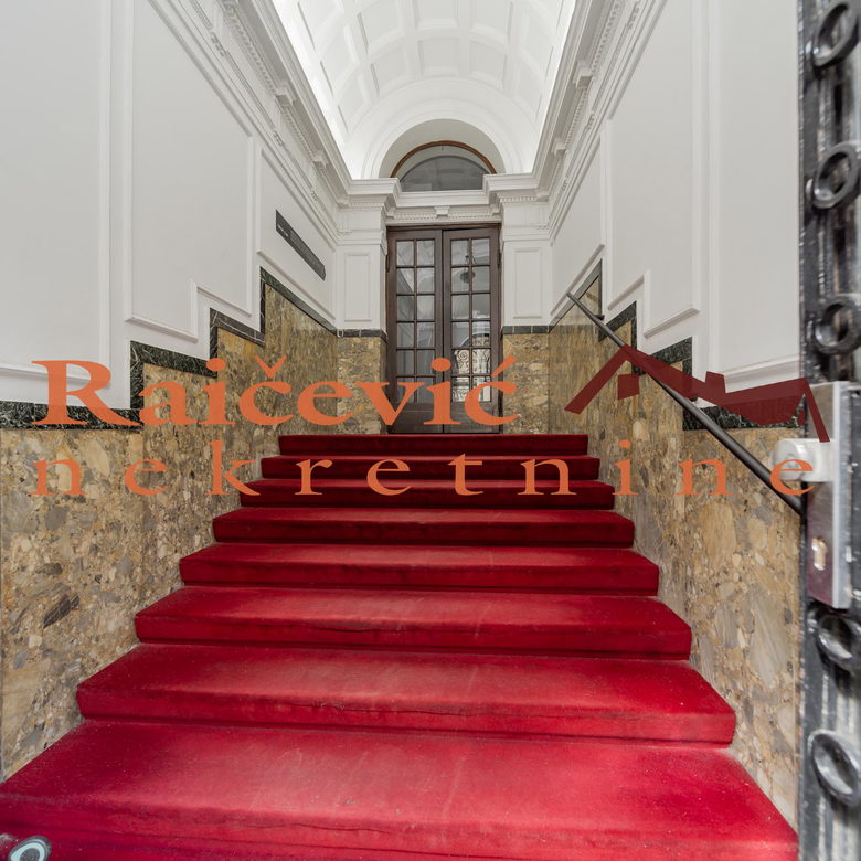 Trosoban stan na prodaju, Centar, Beograd, 160m², 850.000 €