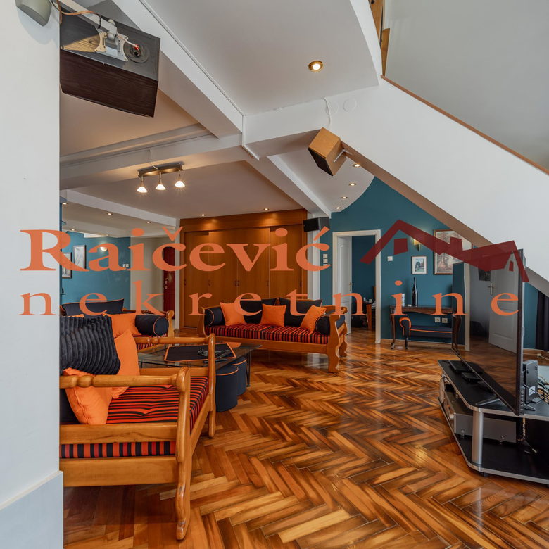 Stan Prodaja Beograd Karađorđev Trg 158 m2