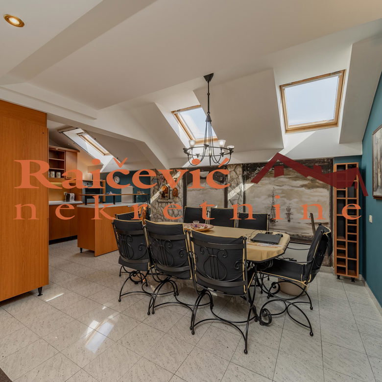 Stan Prodaja Beograd Karađorđev Trg 158 m2
