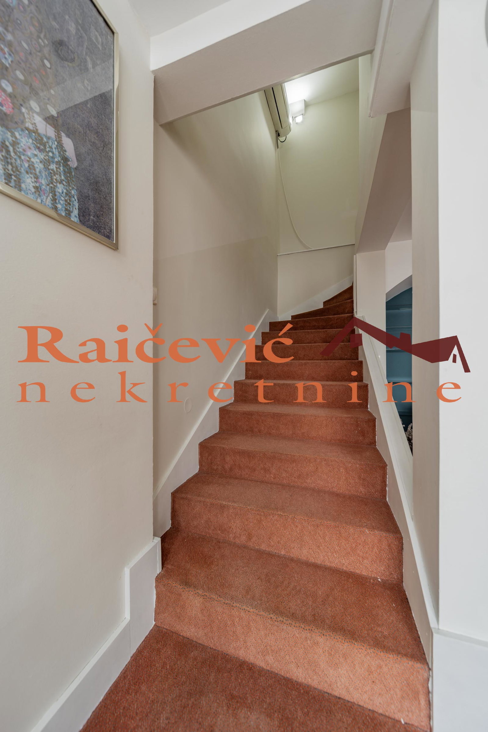 135726 Petosoban stan na prodaju, Karađorđev Trg, Beograd, 158m², 350.000 €