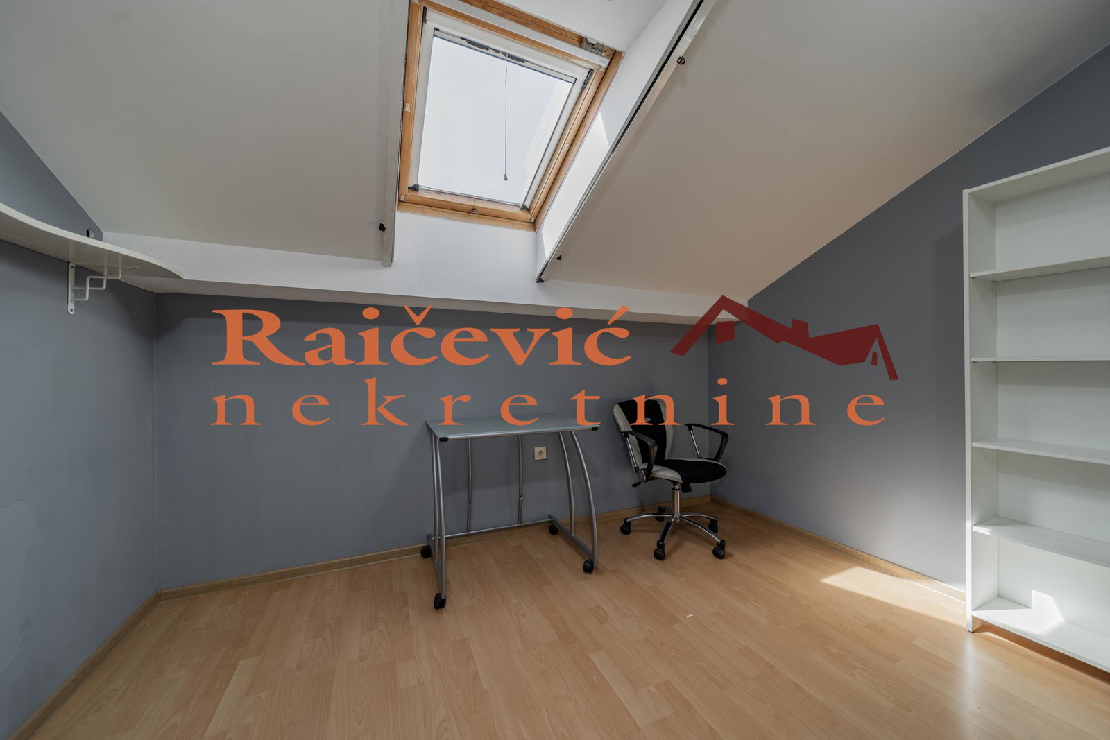 135727 Petosoban stan na prodaju, Karađorđev Trg, Beograd, 158m², 350.000 €