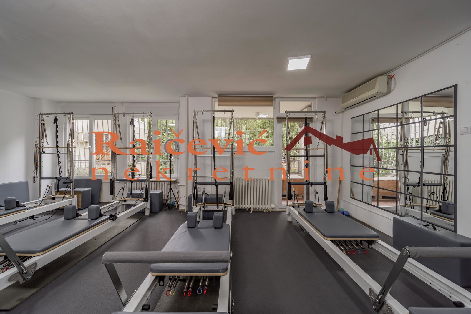 136683 Trosoban stan na prodaju, Blok 34 – Studentski Grad, Beograd, 86m², 279.000 €
