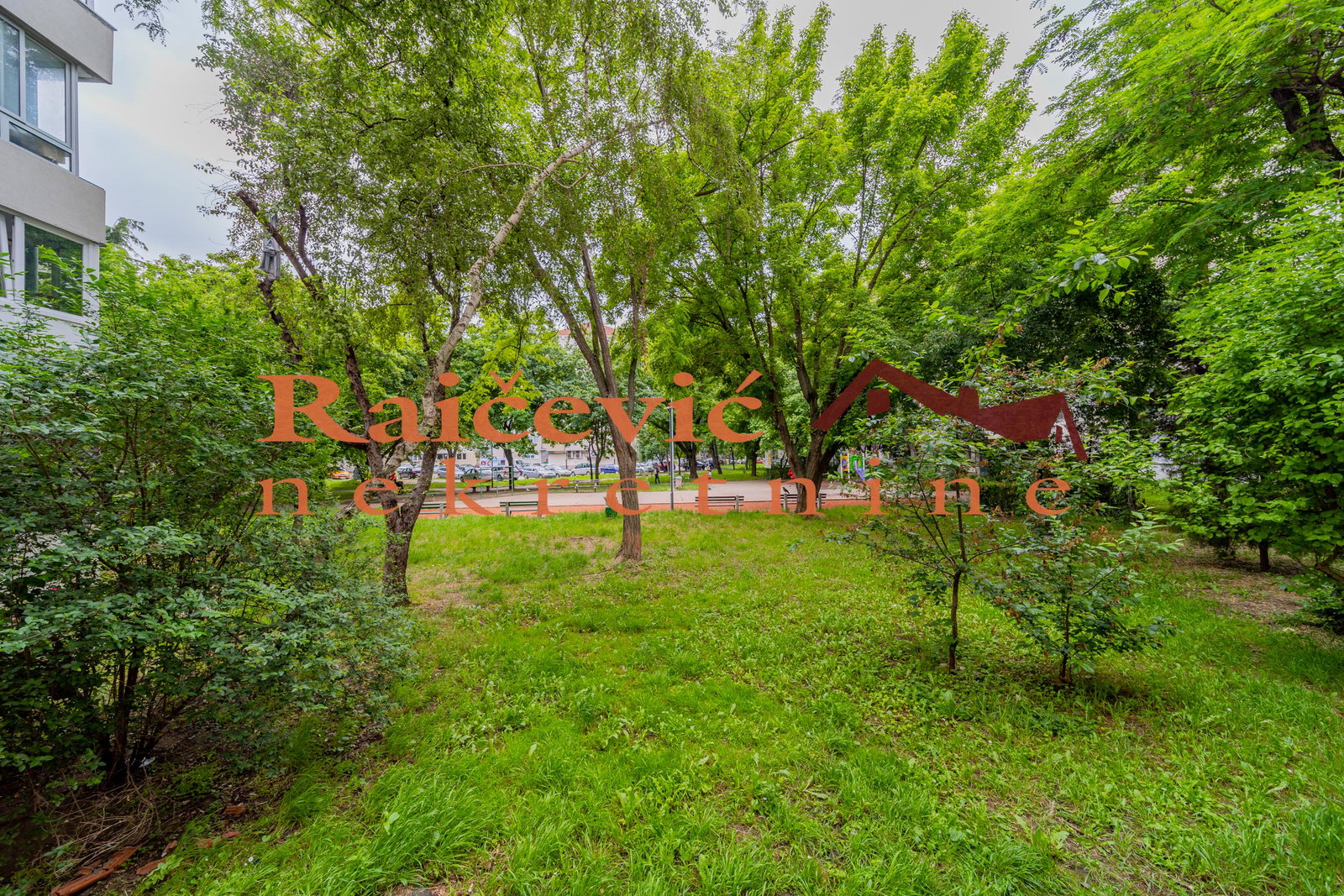 136687 Trosoban stan na prodaju, Blok 34 – Studentski Grad, Beograd, 86m², 279.000 €