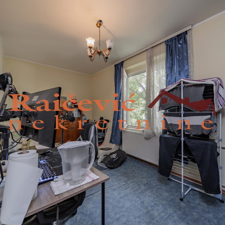 Četvorosoban stan na prodaju, Voždovac, Beograd, 71m², 185.000 €