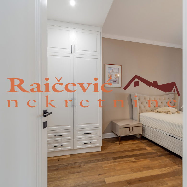 Trosoban stan na prodaju, Pregrevica, Beograd, 102m², 500.000 €