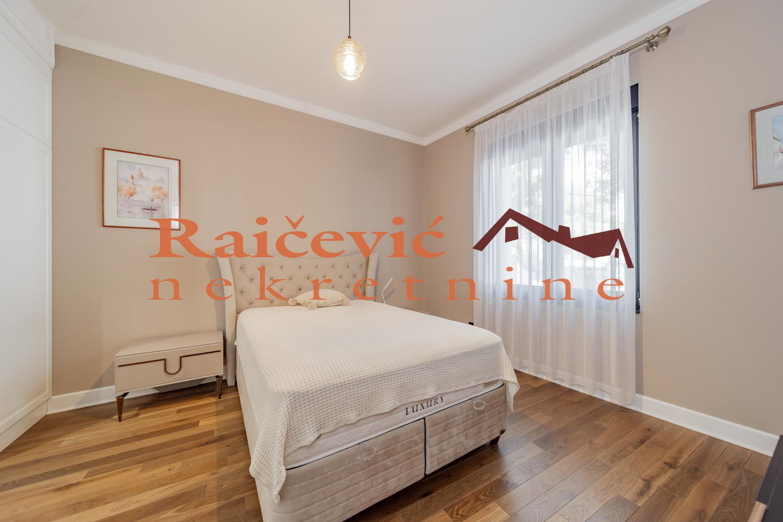 137248 Trosoban stan na prodaju, Pregrevica, Beograd, 102m², 500.000 €